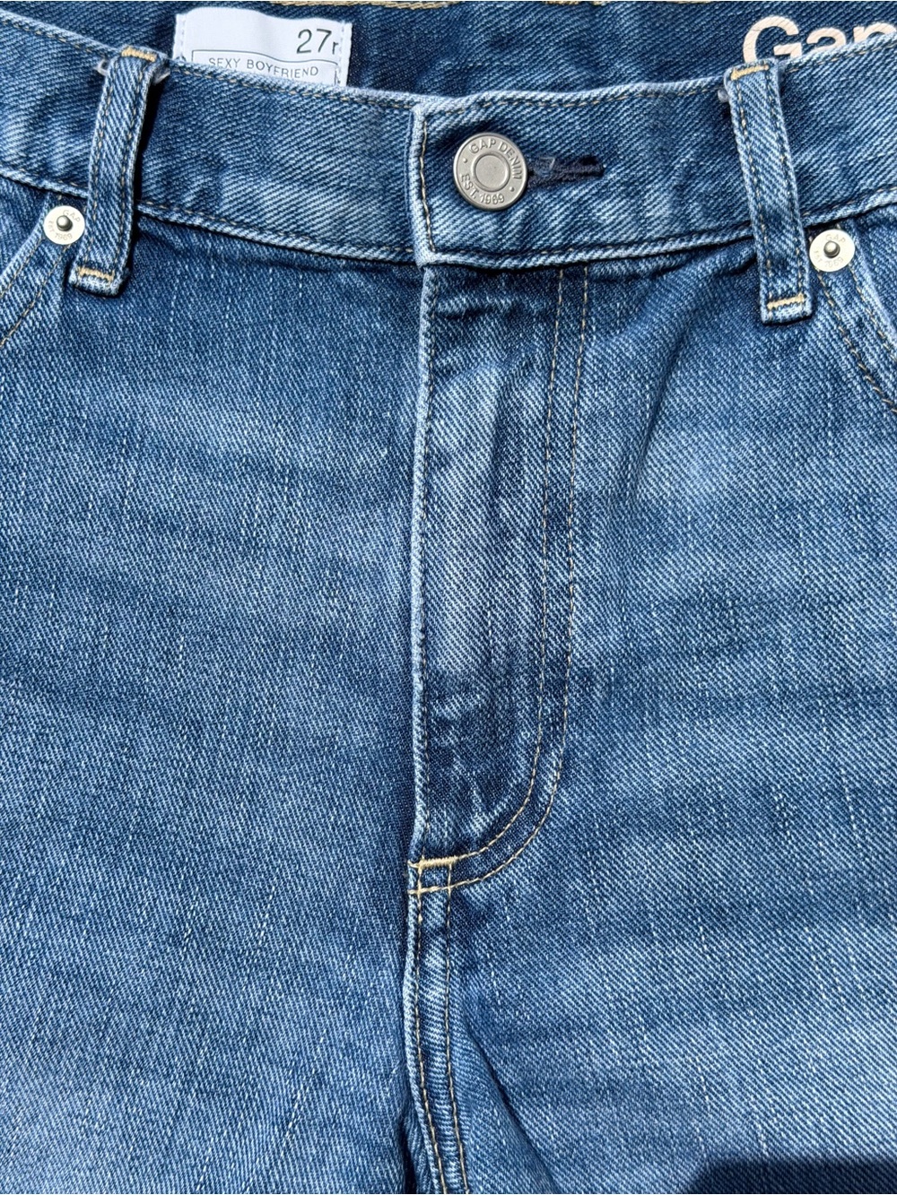 GAP Sexy Boyfriend Shorts Denim Blue Distressed Jean Stretchy High-Rise Size 27 - Picture 4 of 9